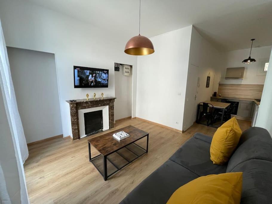 Bel - - 4 Pers - Balcon - Centre - Iut Apartment